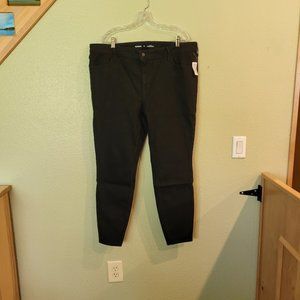 High-Waisted Black-Wash Super-Skinny Jeans